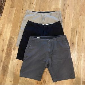 Mens Volcom shorts bundle size 40